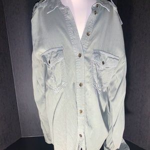 American Eagle Outfitters Boyfriend Fit Shirt